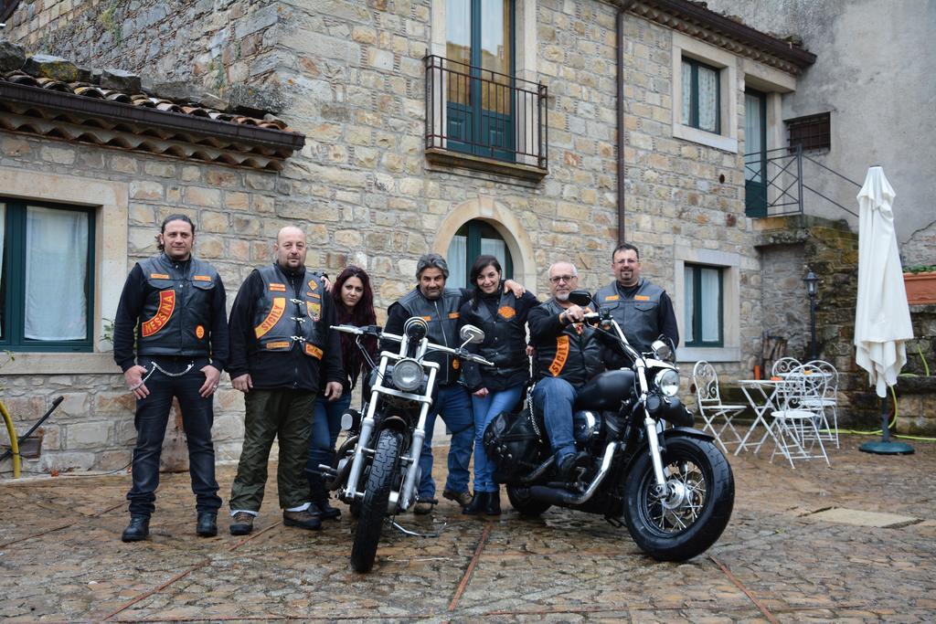 La Carretteria Guest House Mistretta Екстер'єр фото