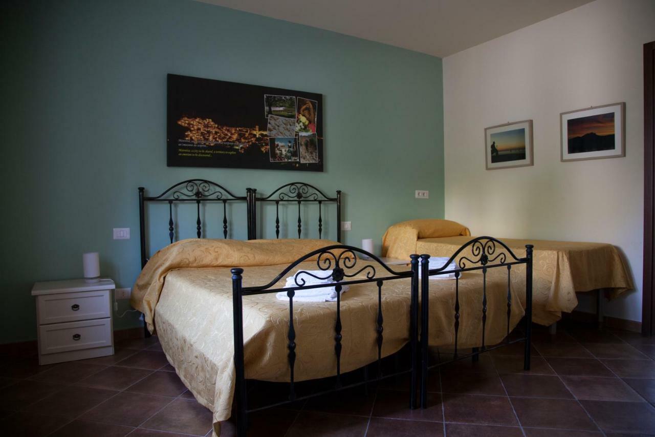 La Carretteria Guest House Mistretta Екстер'єр фото